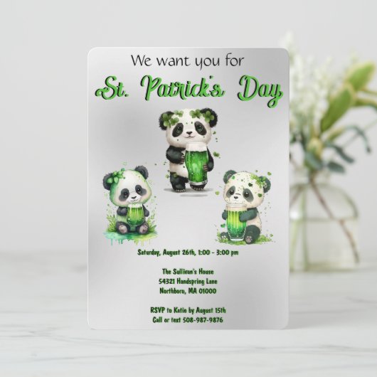 St. Patrick's Day Panda Beer Feest Uitnodiging (Staand voorkant)