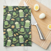 St Patricks Day Pattern Dark Green Cheers Shamrock Theedoek (Quarter Fold)