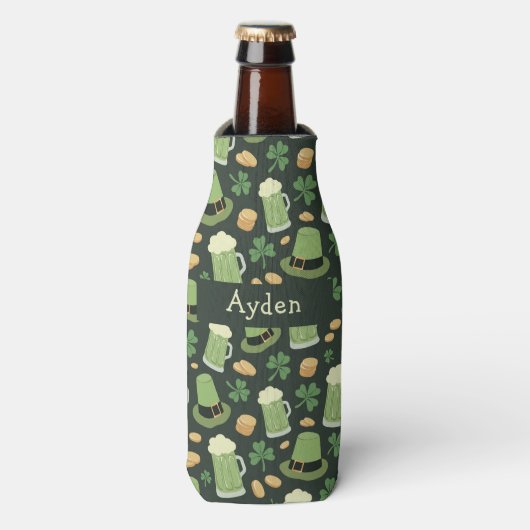 St Patricks Day Pattern Sláinte Funny Green Name Flesjeskoeler (Fles Voorkant)