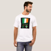 St. Patrick's Day Retro Design met Vlag van Ierlan T-shirt (Voorkant volledig)