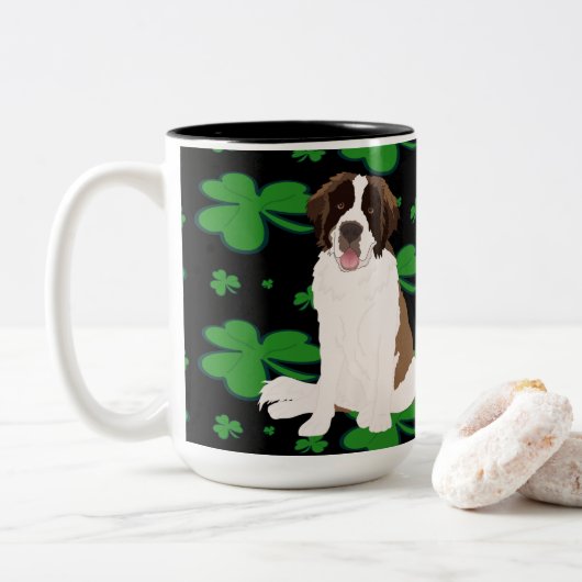 St. Patrick's Day Saint Bernard Tweekleurige Koffiemok (Met donut)