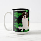 St. Patrick's Day Saint Bernard Tweekleurige Koffiemok (Links)