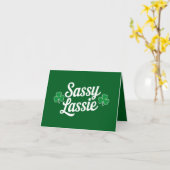 St Patricks Day Sassy Lassie Grappig Iers Kaart (Gele Bloem)