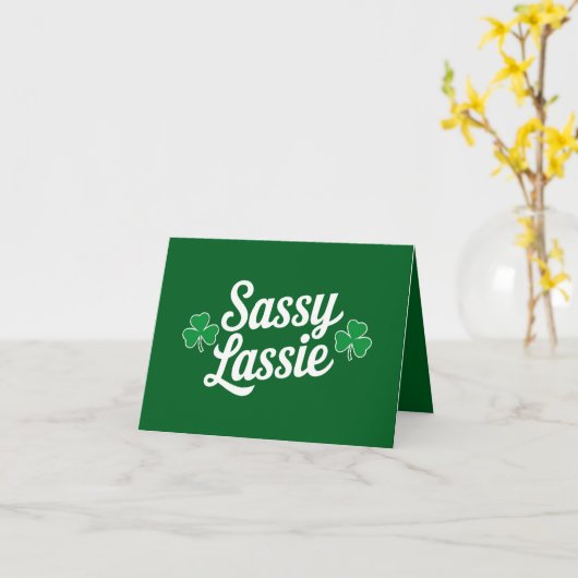 St. Patrick's Day Sassy Lassie Grappige Ierse  Kaart (Gele Bloem)