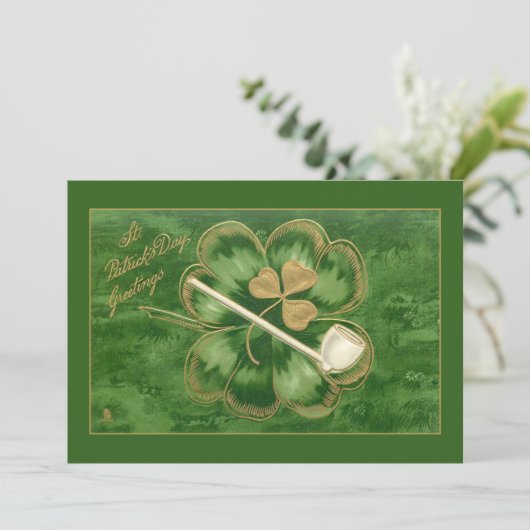 St. Patrick's Day Shamrock and Pipe Feestdagenkaart (Staand voorkant)