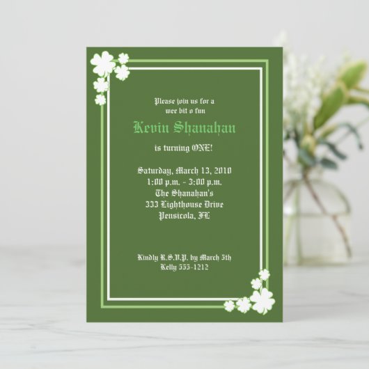 St. Patrick's Day Shamrock Birthday Invitation 5x7 Kaart (Staand voorkant)