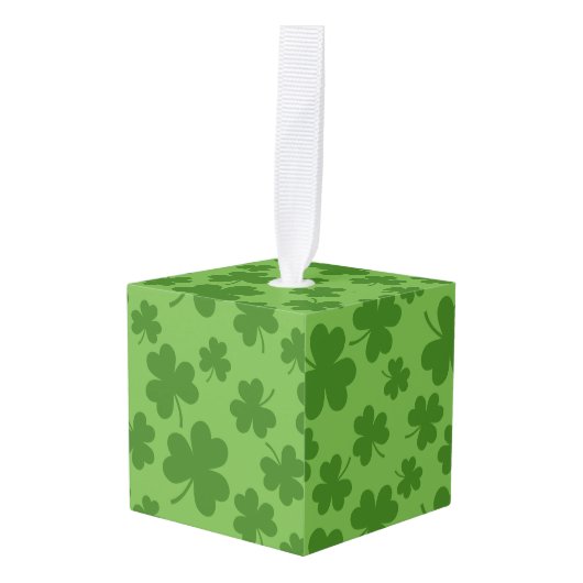 St Patrick's Day Shamrock Clover Pattern Decoratie (Voorkant hoekig)