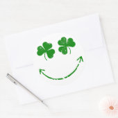 St Patrick's Day Shamrock gezicht humor Ronde Sticker (Envelop)
