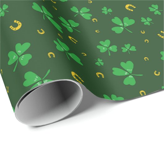 St. Patricks Day Shamrock & Horseshoes Green Gold Cadeaupapier (Rol Hoek)