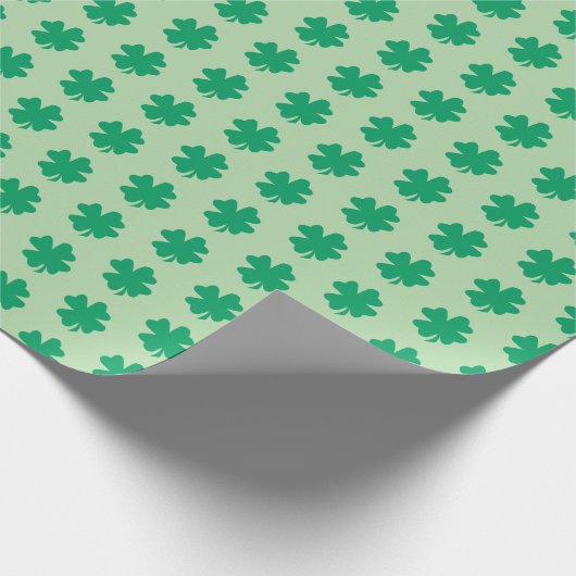 St Patrick's Day Shamrock Pattern Green Leaf 2025 Cadeaupapier (Hoek)