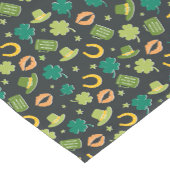 St. Patrick's Day Shamrock Pattern Korte Tafelloper (Hoek)