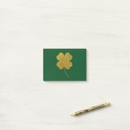 St. Patrick's Day Shamrock Post-it® Notes (Op bureau)