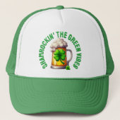 St. Patrick's Day Shamrockin' the Green Vibes Trucker Pet (Voorkant)
