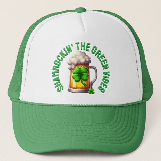 St. Patrick's Day Shamrockin' the Green Vibes Trucker Pet (Voorkant)