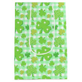 St Patrick's Day Shamrocks en Gingham Pattern Medium Cadeauzakje (Achterkant)