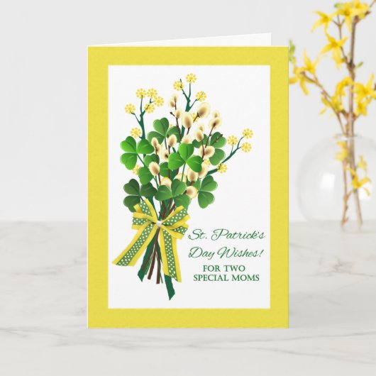 St. Patrick's Day Shamrocks voor Beide Moms Kaart (Gele Bloem)