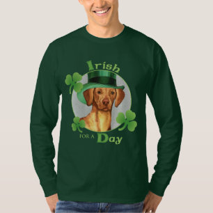 St. Patrick's Day Vizsla T-shirt