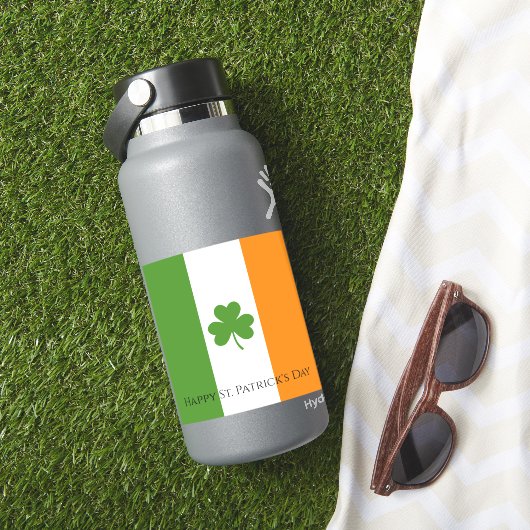 St Patrick's Ierse vlag met Shamrock | personalise Sticker (HydroFlask Insitu)