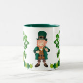 St Patricks Leprechaun Butterfly Lucky Shamrocks Tweekleurige Koffiemok (Center)