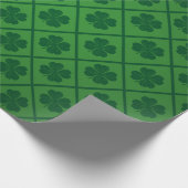 St Patricks Lucky Four Leaf Green Clover Pattern Cadeaupapier (Hoek)