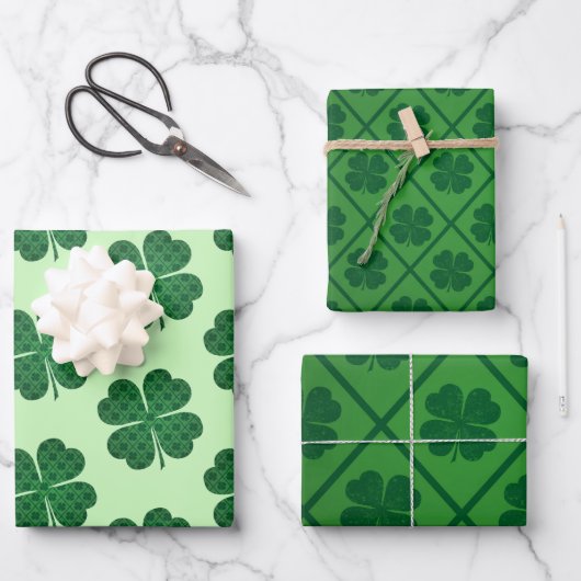 St Patricks Lucky Four Leaf Green Clover Pattern Inpakpapier Vel (Voorkant)