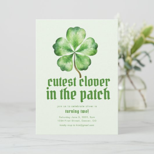 St. Patrick's Patty Verjaardagsfeestje Uitnodigen Kaart (Staand voorkant)