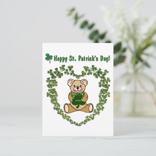 St. Patrick's Teddy Bear in Clover Heart Briefkaar Briefkaart (Staand voorkant)
