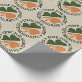 St. Patrick's time for some Shenanigans Clover Cadeaupapier (Hoek)