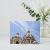 St. Pietersbasiliek koepel close-up zicht in Vatic Briefkaart (Staand voorkant)