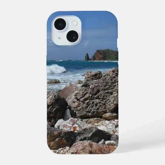 St. Thomas Rocky Beach iPhone 15 Case (Achterkant)