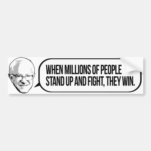 Sta op en vecht - Bernie Sanders Quote -.png Bumpersticker (Voorkant)