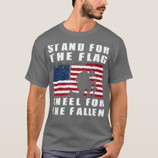 Sta Voor De Vlag Kniel Voor De Gevallenen T-shirt