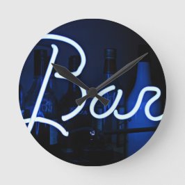 staafteken, koel blauw verlicht neonlicht ronde klok