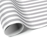 Staal grijs | Wappapier met witte streep Cadeaupapier<br><div class="desc">Dit klassieke artikel met een cadeaubon voor stripe is perfect voor uw cadeaubehoeften! Verloop een verjaardagscadeau, een cadeau voor baby shower, een cadeau voor vrijgezellenfeest, een huwelijkscadeau of een cadeau voor een andere speciale gelegenheid. Het is ook een prachtige keuze voor het verpakken van papierwaren: het verpakken van papierenveloppen, het...</div>