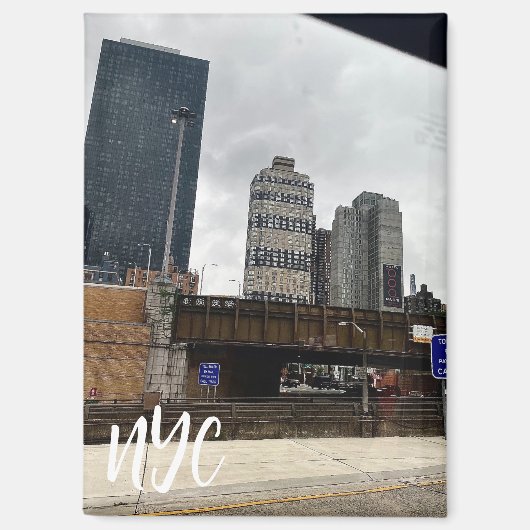 Staalkleurige lucht NYC Magneet (Voorkant)
