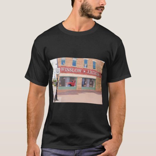 Staand op de hoek t-shirt (Voorkant)