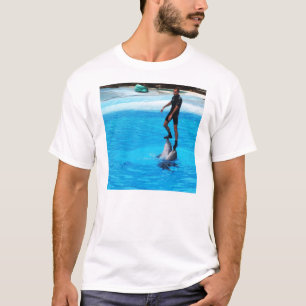 Staand op dolfijnen t-shirt