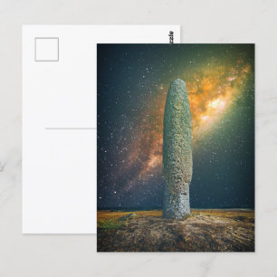 Staande Steen of Menhir met nachtelijke hemel Melk Briefkaart