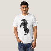 Staande wild paard T-shirt (Voorkant volledig)