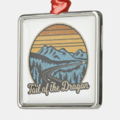 Staart van de Dragon Retro Metalen Ornament (Links)