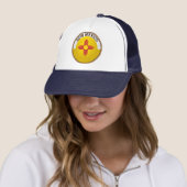 Staat New Mexico Flag Seal Trucker Hat Pet (In situ)