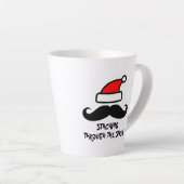 Staching door de sneeuw grappige latte mok (Rechterhoek)