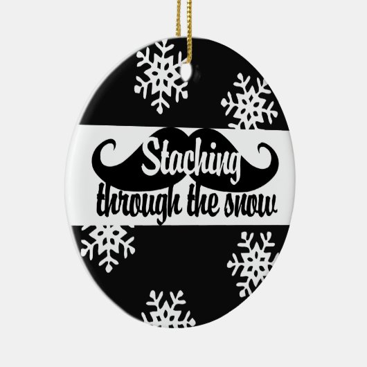 Staching door de sneeuw keramisch ornament (Rechts)