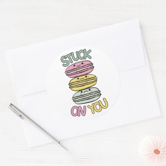 Stack of Cute Kawaii Macarons Ronde Sticker (Envelop)