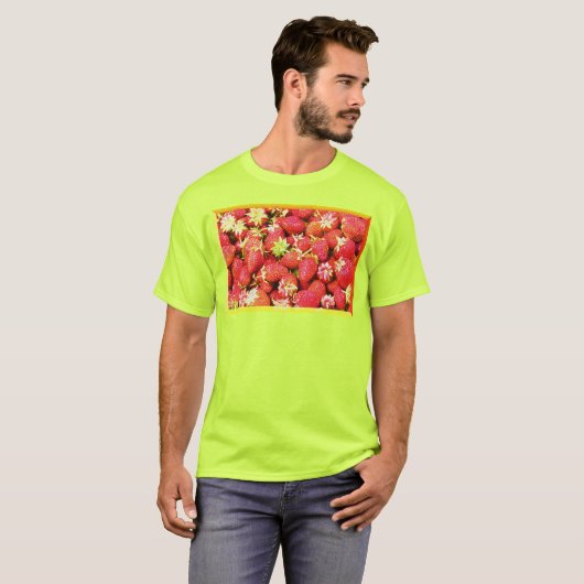 "Stack of Strawberries Fruit" Cute Photo. Bestel n T-shirt (Voorkant volledig)