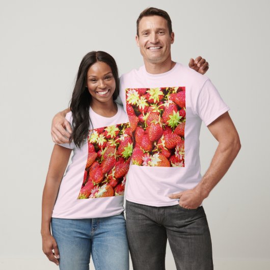 "Stack of Strawberries Fruit" Cute Photo. Bestel n T-shirt (Unisex)