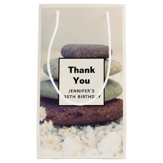 Stacked Stones Meditatieve Cairn Verjaardag Dank u Klein Cadeauzakje (Voorkant)