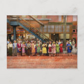 Stad - Chicago - Wachten op een straatauto in 1940 Briefkaart (Voorkant)