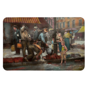 Stad - NY - Drinkwater uit een straatpomp 1910 Magneet
