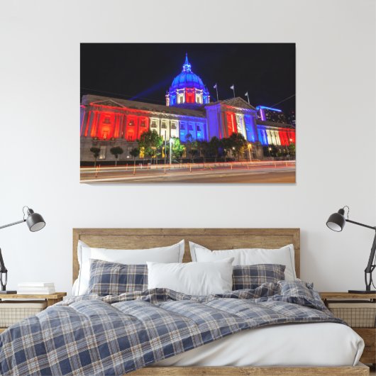 Stadhuis van San Francisco op de Dag van de Vlag Canvas Afdruk (Insitu (Slaapkamer))